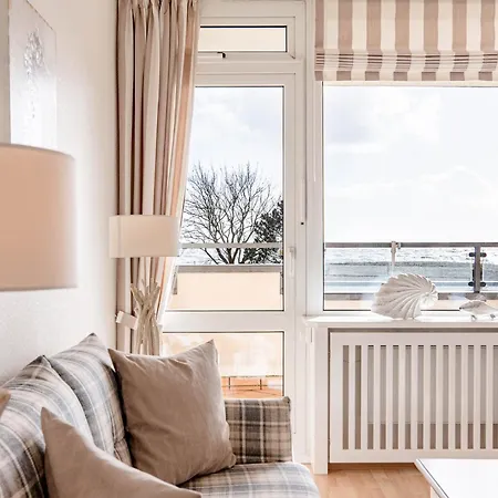 Haus Uthlande 10 *